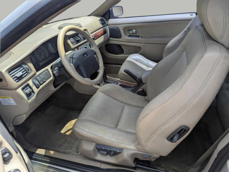 2001 Volvo C70 HT