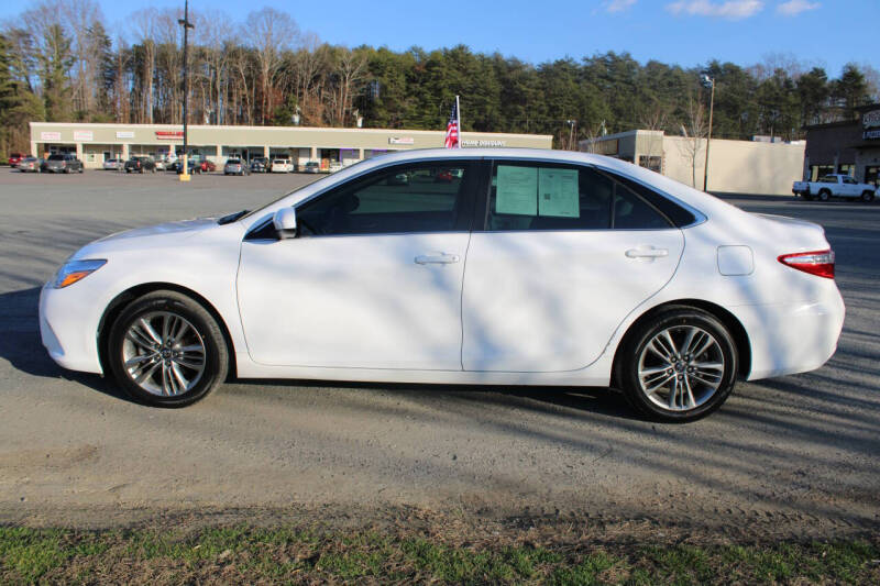 2017 Toyota Camry LE