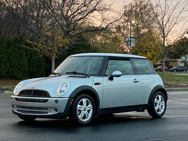 2006 MINI Cooper for sale at Ideal Cars LLC in Skokie, IL