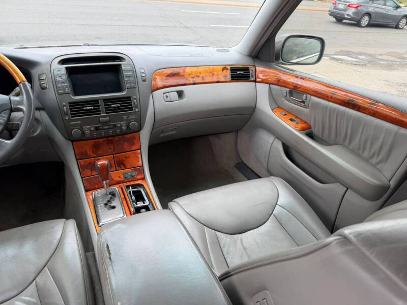 2002 Lexus LS 430
