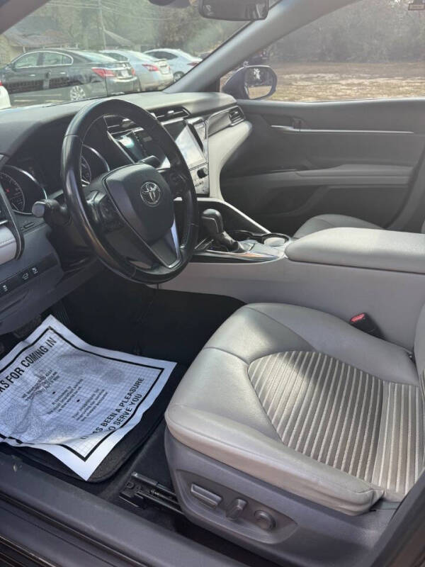 2019 Toyota Camry SE