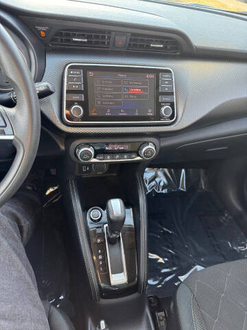 2019 Nissan Kicks SV