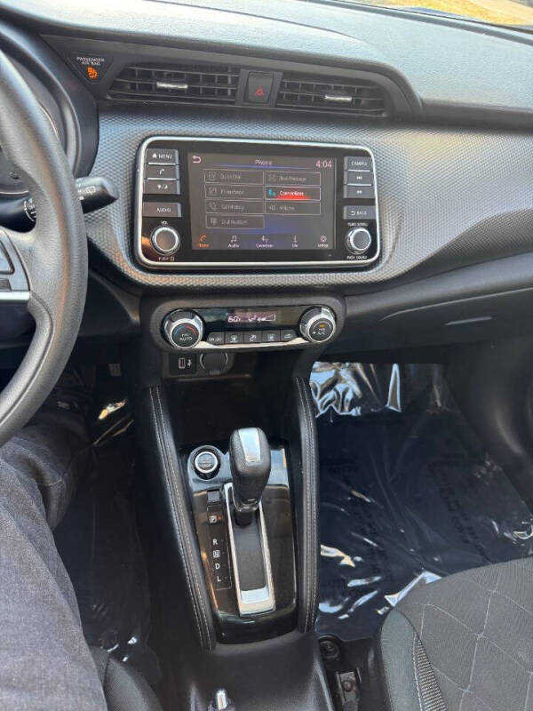 2019 Nissan Kicks SV