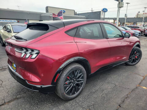2025 Ford Mustang Mach-E Premium