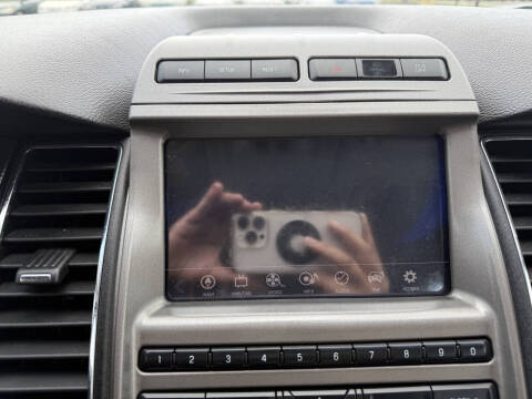 2011 Ford Taurus SEL