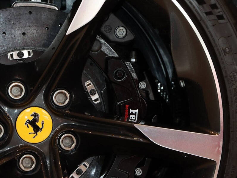 2022 Ferrari SF90 Spider