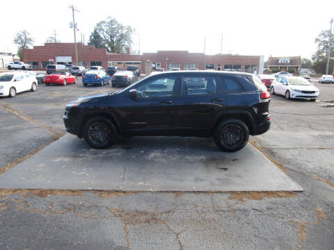 2014 Jeep Cherokee for sale at Taylorsville Auto Mart in Taylorsville NC