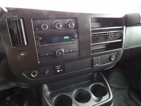 2023 Chevrolet Express 2500