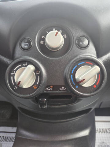 2014 Nissan Versa Note SV