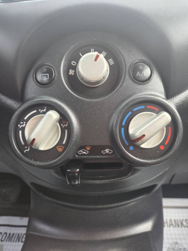 2014 Nissan Versa Note SV