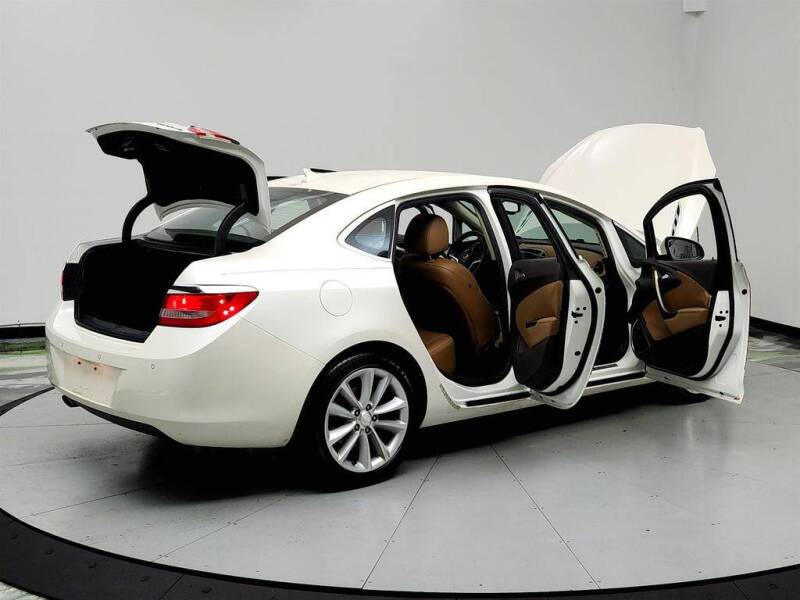 2012 Buick Verano Leather Group