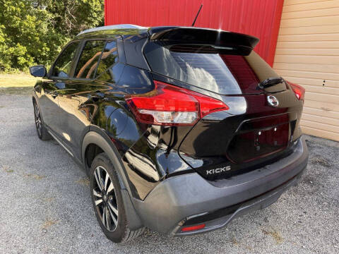 2019 Nissan Kicks SR