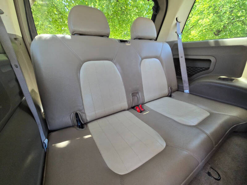 2004 Mercury Mountaineer Convenience