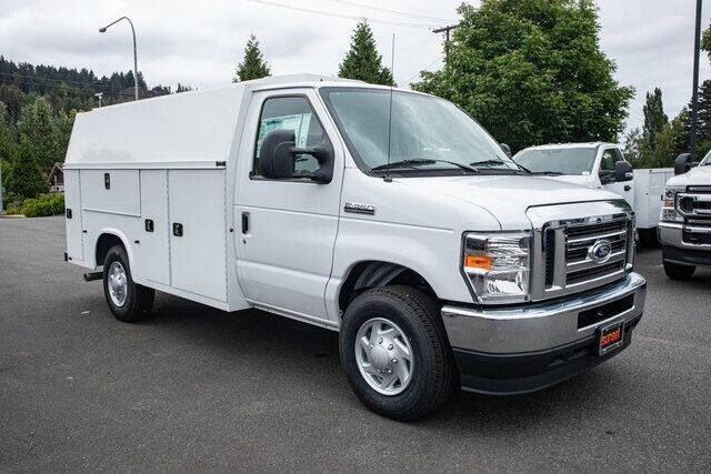 2022 Ford E-Series Chassis
