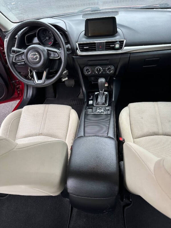 2018 Mazda MAZDA3 Sport