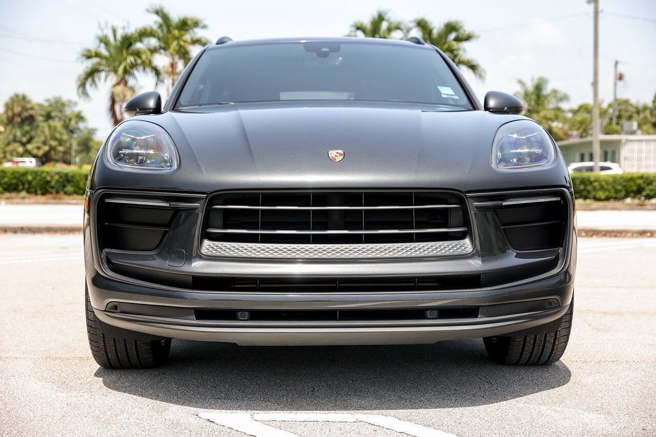 2022 Porsche Macan 10