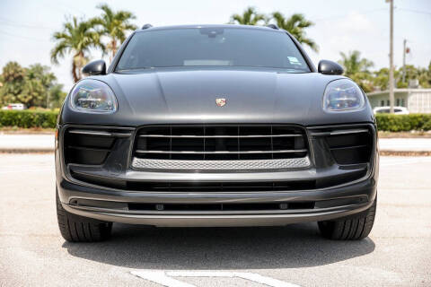 2022 Porsche Macan