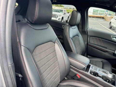 2022 Ford Edge ST-Line