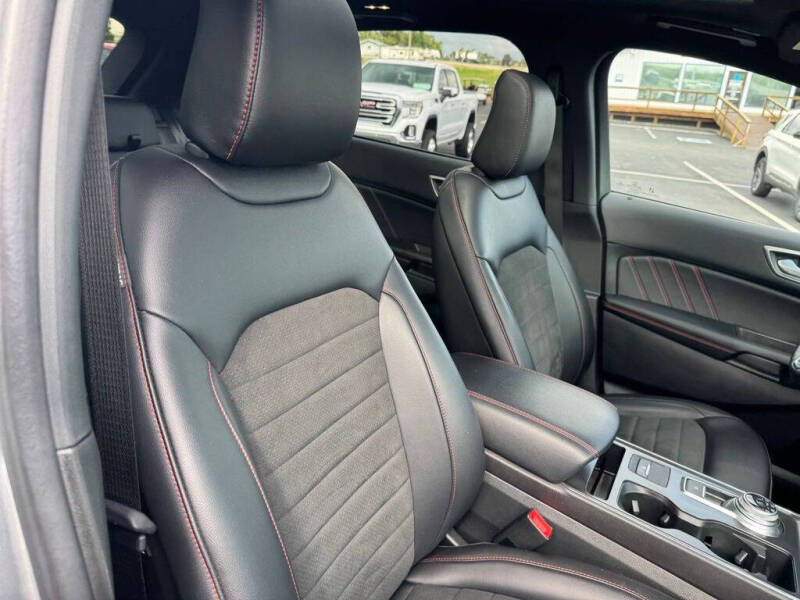 2022 Ford Edge ST-Line