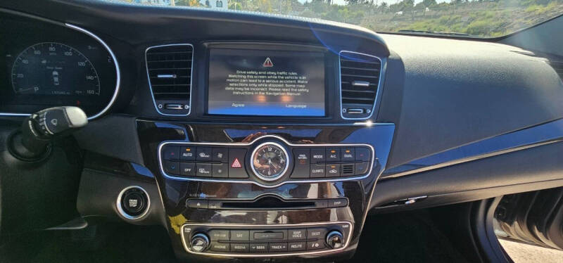 2014 Kia Cadenza Premium