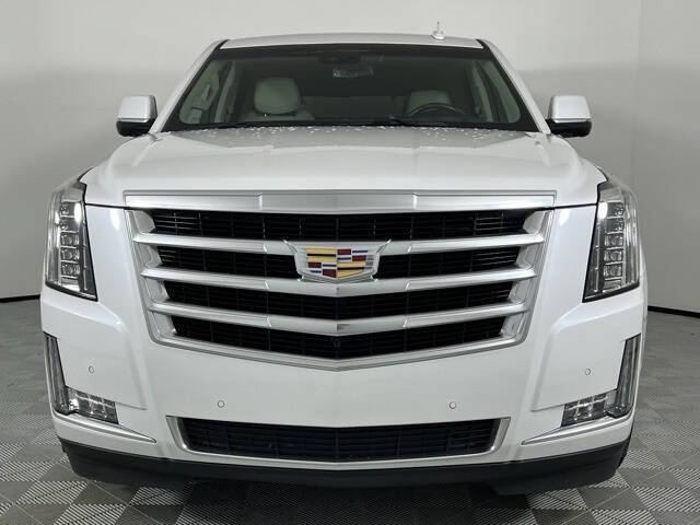 2020 Cadillac Escalade Luxury