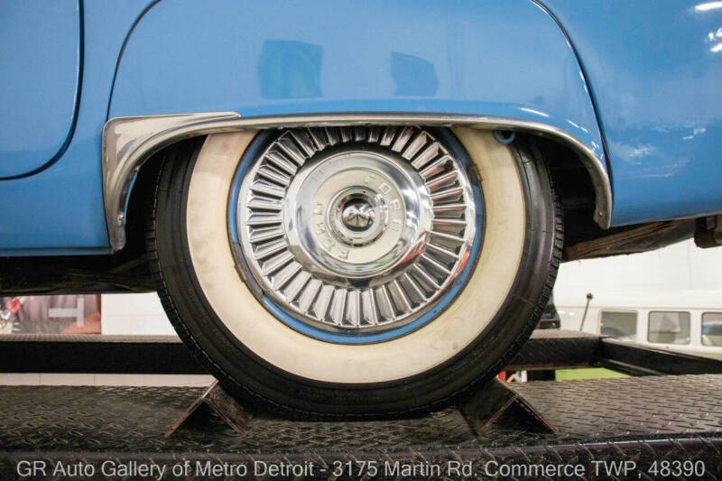 1957 Ford Thunderbird