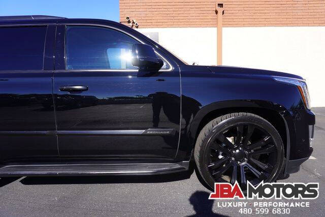 2019 Cadillac Escalade Luxury