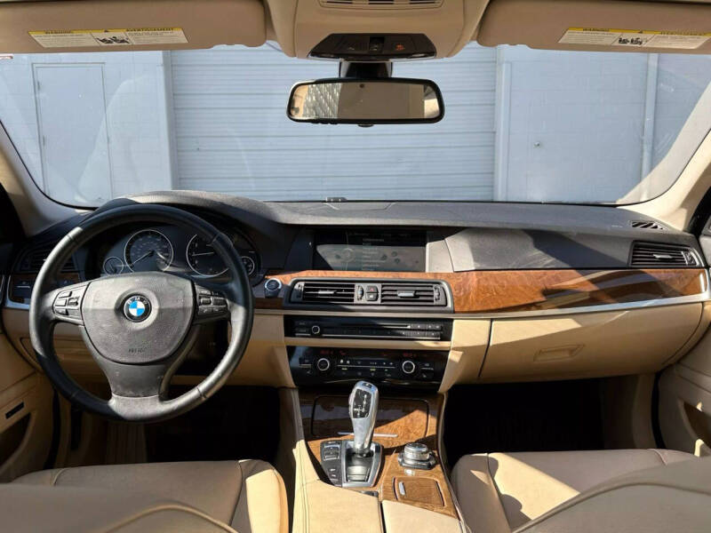 2012 BMW 5 Series 528i xDrive