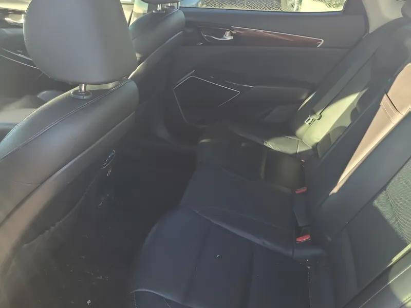 2017 Kia Cadenza Premium