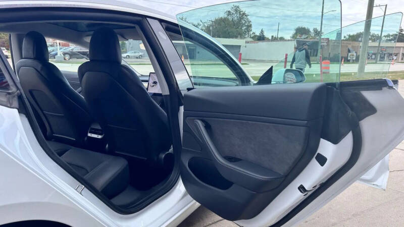 2020 Tesla Model 3 Long Range