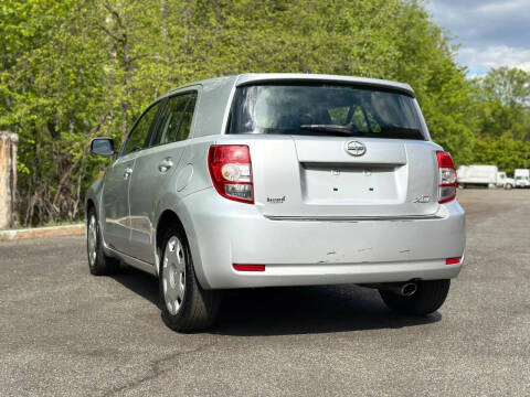 2009 Scion xD