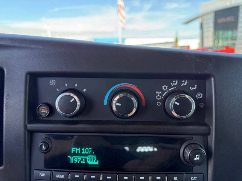 2023 GMC Savana 2500