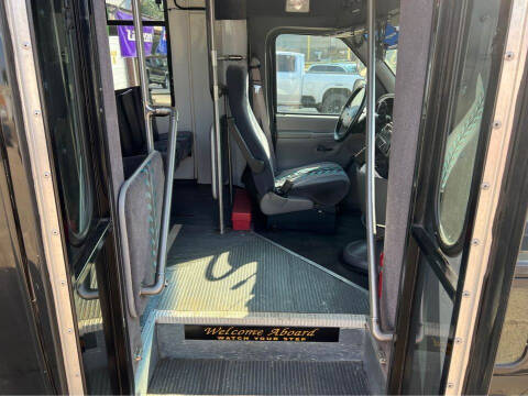 1999 Ford E-Series E-450 SD