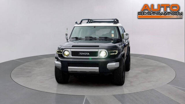 2010 Toyota FJ Cruiser for sale at Auto Destination in Puyallup, WA