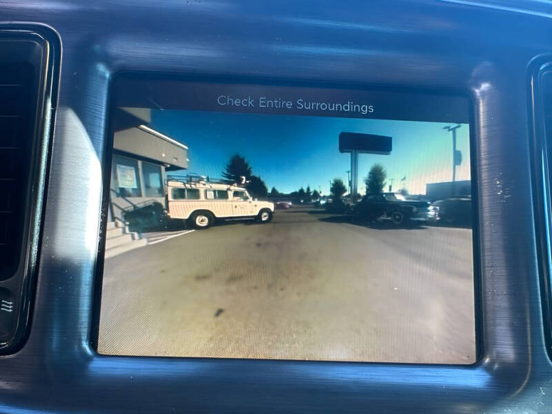 2015 Dodge Challenger R/T Shaker