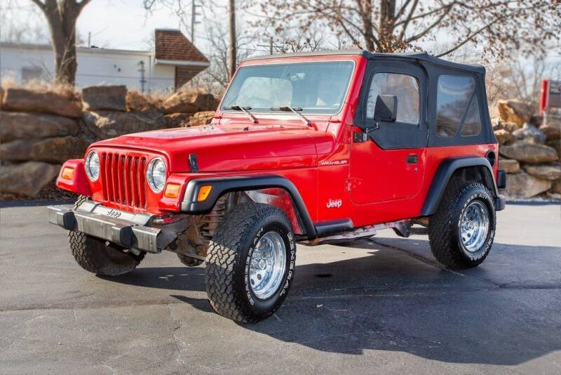 1998 Jeep Wrangler for sale at CROSSROAD MOTORS in Caseyville IL