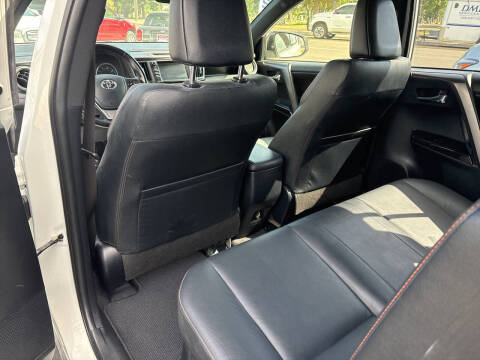 2017 Toyota RAV4 Hybrid SE