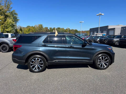 2022 Ford Explorer ST-Line