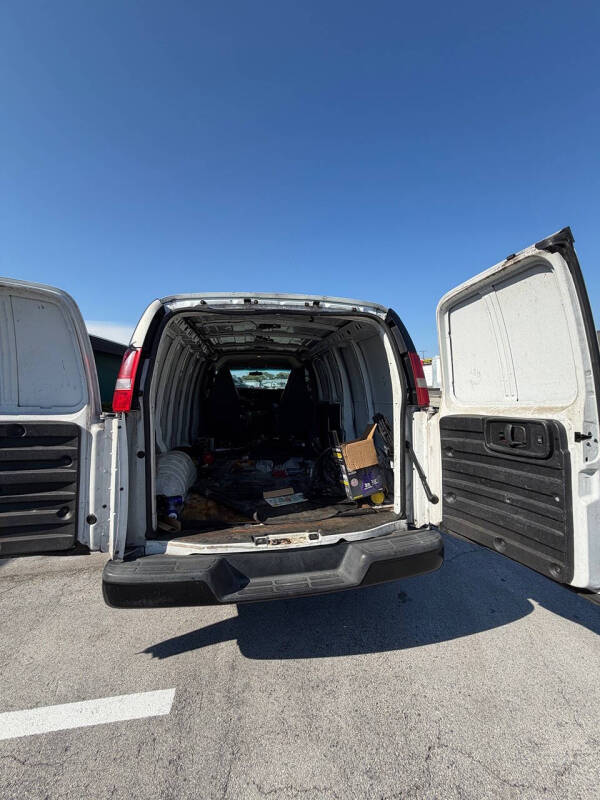 2017 Chevrolet Express 2500