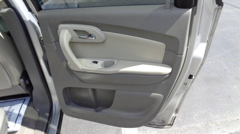 2010 Chevrolet Traverse LT