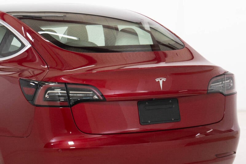 2019 Tesla Model 3 Base photo 15