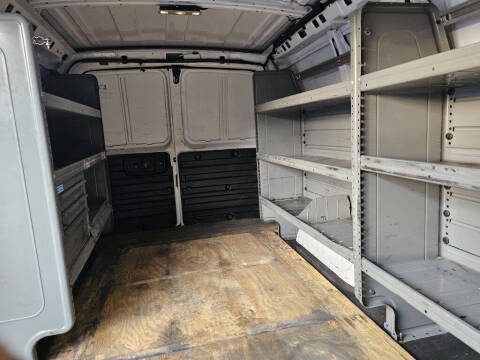 2018 Chevrolet Express 2500