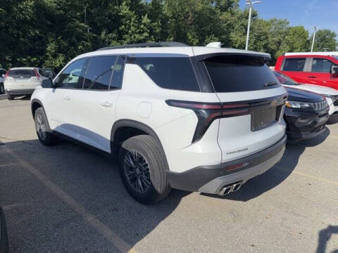 2024 Chevrolet Traverse LT