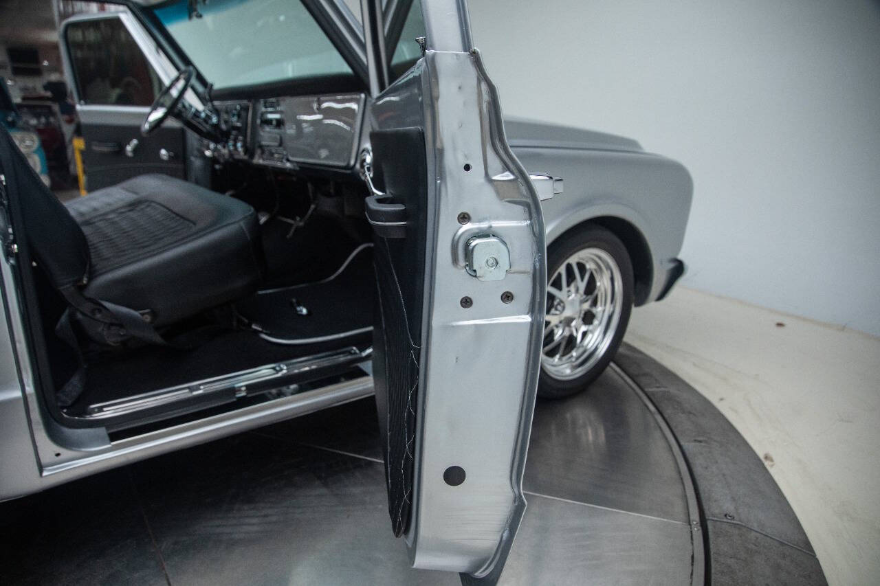 1970 Chevrolet C/K 10 Series 92