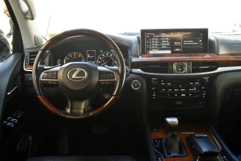 2018 Lexus LX 570 Three-Row