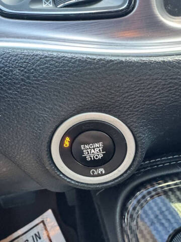 2017 Dodge Challenger SXT