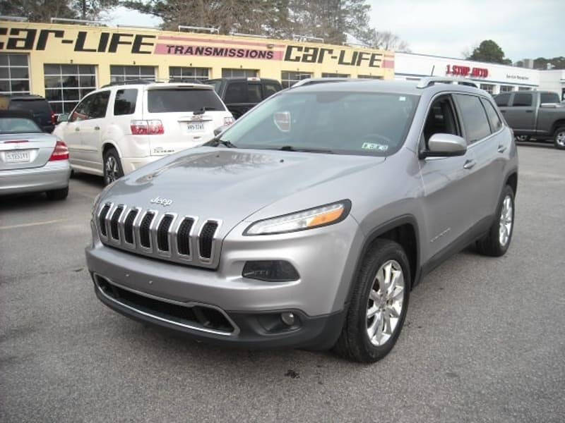 2015 Jeep Cherokee for sale at Luxury Auto Sales, Inc in Norfolk, VA