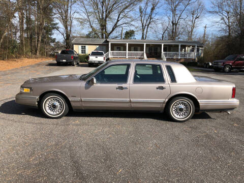 1995 Lincoln Town Car for sale at Dorsey Auto Sales in Anderson SC