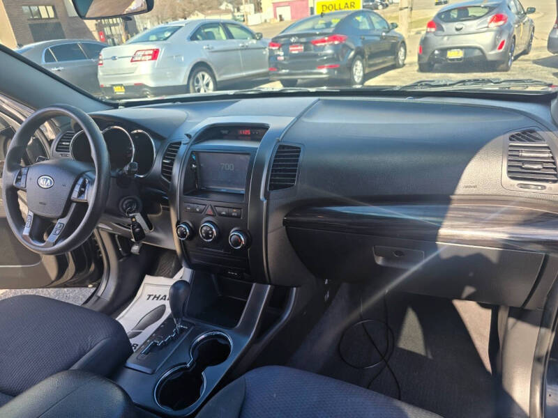 2012 Kia Sorento LX