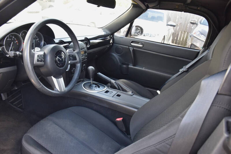 2006 Mazda MX-5 Miata Sport